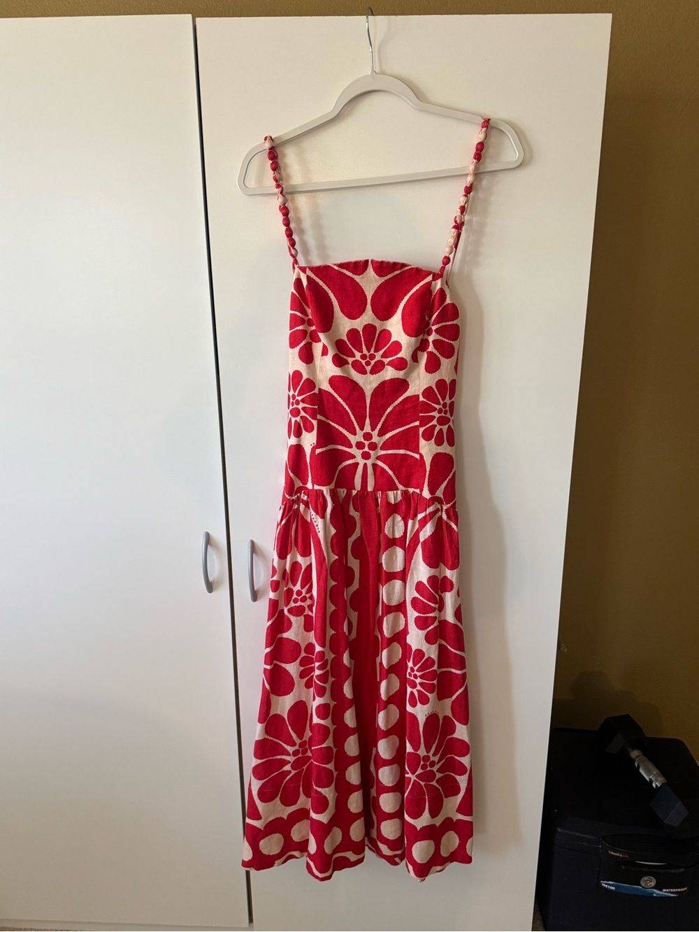 FARM Rio Red and Cream Floral Midi Dress with Spaghetti Straps - Picture 2 of 8